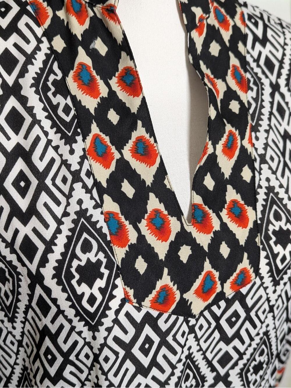 Le Sample Women's Tribal Print White/Black 3/4 Sleeve Pull On Blouse Small Boho